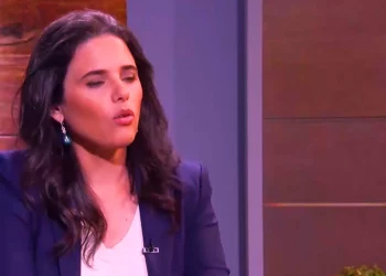 Des députés Likoud et du centre ont signé une lettre d’opposition à l’inclusion d’Ayelet Shaked dans un gouvernement Bibi