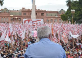 Les Juifs argentins poursuivent en justice un politicien socialiste qui appelle à détruire Israël – pourquoi est-ce toujours la gauche ?