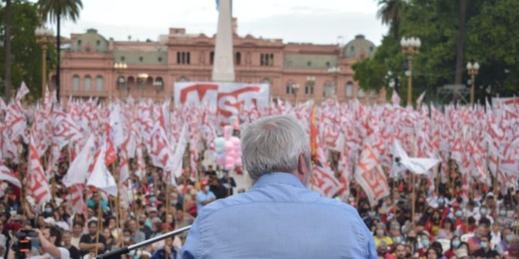 Les Juifs argentins poursuivent en justice un politicien socialiste qui appelle à détruire Israël – pourquoi est-ce toujours la gauche ?