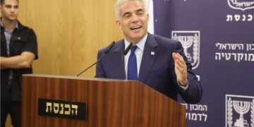 Quand Yair Lapid prendra-t-il le poste de Premier ministre ? Aujourd’hui ! Hein, quoi ?