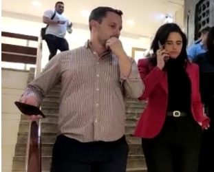 La poignée de main qui inquiète : Netanyahou est prêt à accepter Ayelet Shaked »