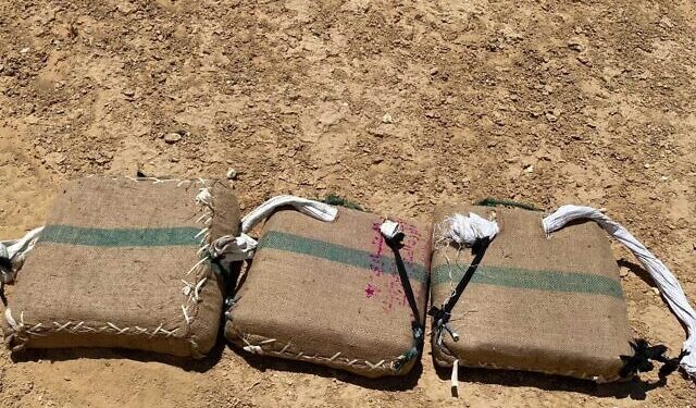 Les FDI et la police saisissent pour des millions de shekels de marijuana à la frontière égyptienne