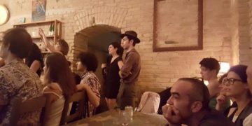 Café de Bagh à Berlin, ce lieux étrange où se croisent juifs et musulmans irakiens