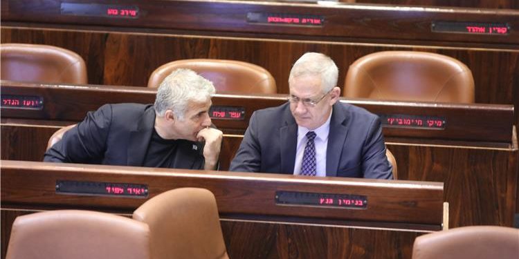 Benny Gantz a rencontré Mahmoud Abbas à Ramallah – encore