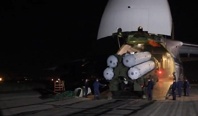 La Russie a tiré des S-300 sur des avions israéliens au-dessus de la Syrie