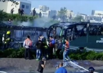 La police a arrêté un groupe criminel qui a mis le feu à des bus dans le nord du pays