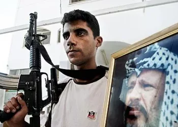 Un meurtrier terroriste palestinien termine sa maîtrise dans une prison israélienne