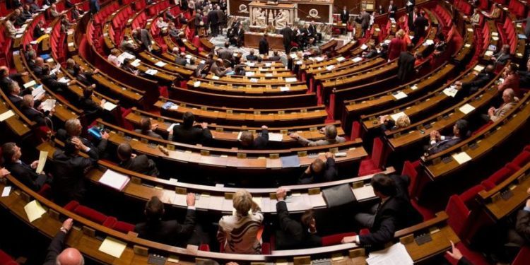 Une résolution antisémite déposée par l’extrême gauche à l’Assemblée nationale française