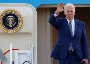 Finalement Joe va faire une courte excursion en Israël et en Arabie saoudite à la mi-juillet