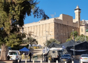 Le Hamas appelle les musulmans à se rendre sur le site d&rsquo;Hébron pour empêcher la « judaïsation ».