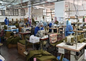 Des personnes masquées ont tiré sur une usine d’uniformes de Tsahal à Beit Jan