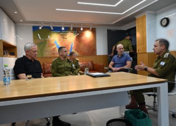 Opération anti-terroriste à Gaza : Déclaration de Yair Lapid et du ministre de la Défense Benny Gantz