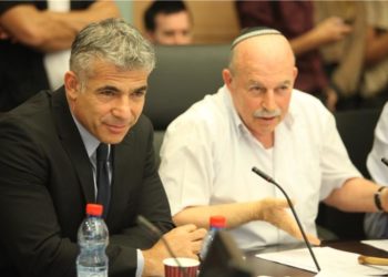 Netanyahou blâme Lapid qui blâme Netanyahou pour l&rsquo;accord nucléaire iranien