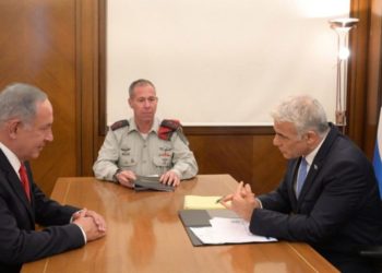 Netanyahou « encore plus inquiet », après sa rencontre avec Lapid pour évoquer le nucléaire iranien