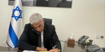 Le Premier ministre Yair Lapid s’est entretenu avec son ami le Président français Emmanuel Macron