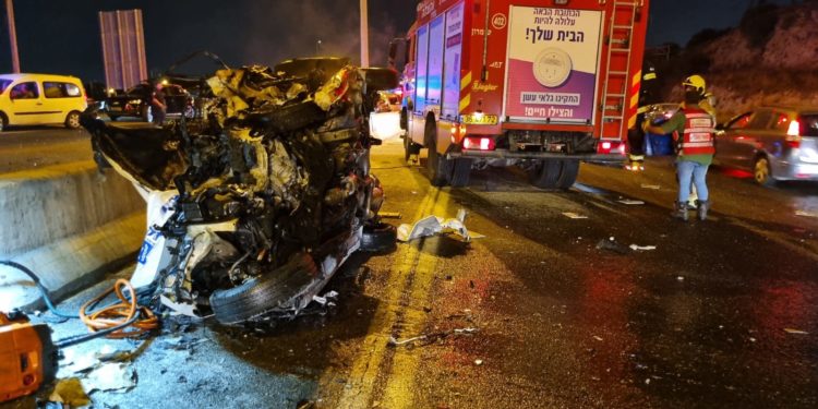 Accident de voiture ou attentat ? Deux morts sur la route