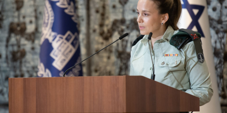 Naama Rosen-Grimberg, première femme au poste de secrétaire militaire du président