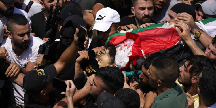 Les pères de terroristes occupent des postes à responsabilité dans la sécurité de l’AP et collaborent avec les FDI