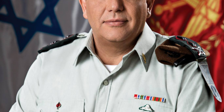 Élections : Gadi Eisenkot et Matan Kahana rejoignent Benny Gantz