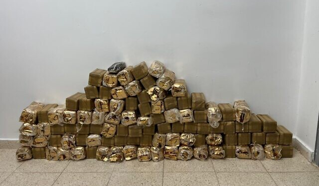 Les troupes israéliennes saisissent 4 millions de NIS de haschisch près de la frontière égyptienne