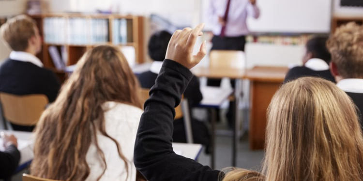 Tel Aviv accroche dans les écoles des cartes montrant les frontières d’avant 1967