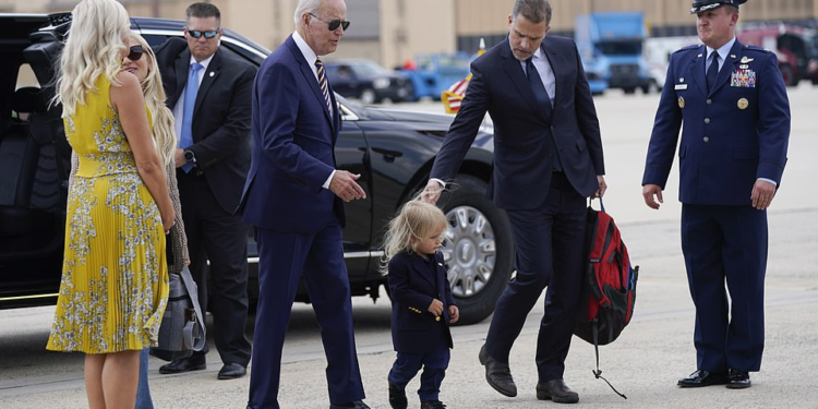 Joe Biden refuse l’appel urgent du Premier Ministre Yaïr Lapid parce qu’il est en vacances