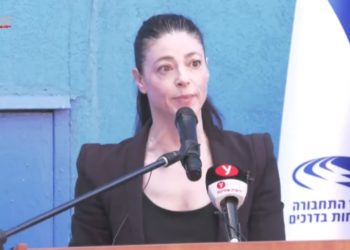 Fin de l&rsquo;anarchie : les propriétaires de vélos et trottinettes électriques devront acquérir une plaque d&rsquo;immatriculation