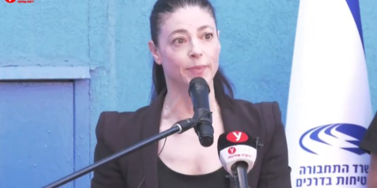 Fin de l’anarchie : les propriétaires de vélos et trottinettes électriques devront acquérir une plaque d’immatriculation