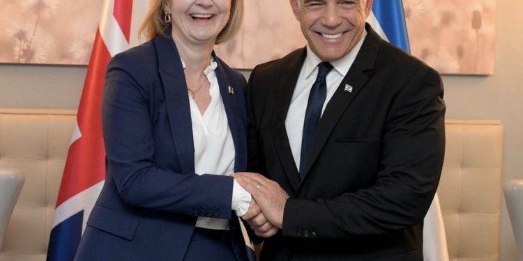 Liz Truss et Yair Lapid