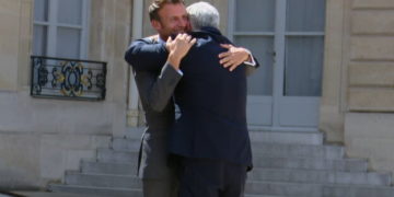 Yair Netanyahou : « une commission compétente doit enquêter sur les fréquents déplacements de Lapid à Paris »￼