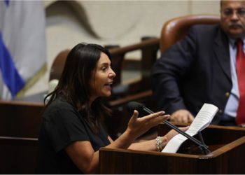 Député Regev : « Les chaînes de propagande attendent que Netanyahou soit Premier ministre – alors elles diront qu&rsquo;il y a une intifada ». Là, elles font silence pour aider Lapid