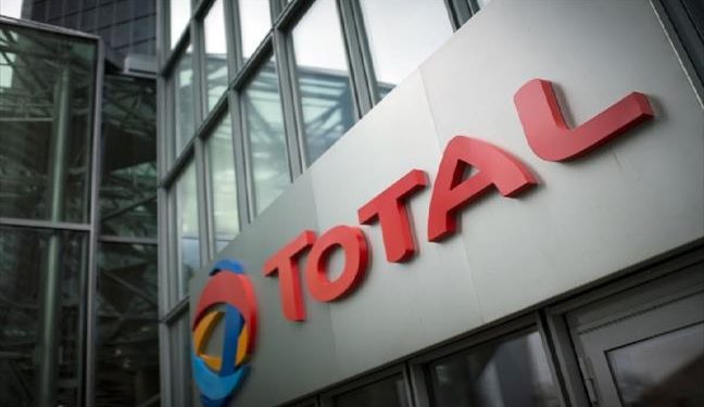 Liban : Lapid signe l’accord avec le Liban, renonce aux droits d’Israël, refuse la voie démocratique