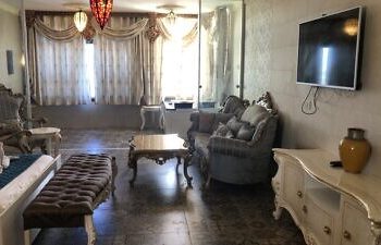 Booking.com fait marche-arrière, et étiquette à égalité les annonces des Juifs et des Arabes en Judée Samarie