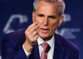 S&rsquo;adressant aux Républicains juifs, Kevin McCarthy promet d&rsquo;expulser Ilhan Omar de la commission des Affaires étrangères de la Chambre