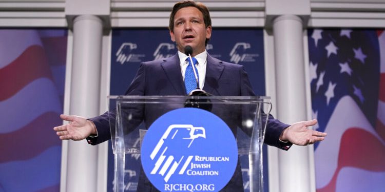 « La Judée et la Samarie ne sont pas des territoires occupés », rappelle M. DeSantis lors de la conférence juive Républicaine