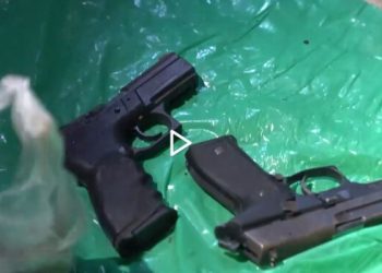 La police des frontières fait une descente dans des maisons à Jaljulya et saisit des armes et de la drogue