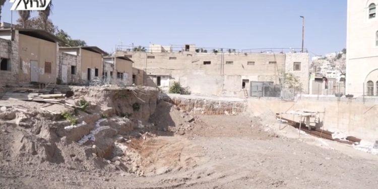 Après de nombreuses années, enfin un immeuble juif se construit à Hébron