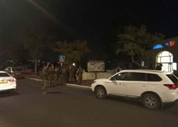 Une jeune fille juive de 14 ans dans un état critique après avoir été touchée par un sniper arabe à Kiryat Arba