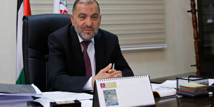 Le maire « palestinien » d’Hébron offre une prime à ceux qui tuent des chiens errants