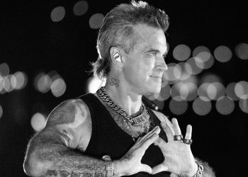 La star britannique de la pop Robbie Williams se produira en Israël cet été