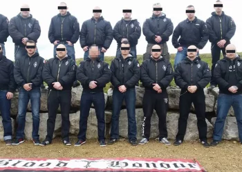 Relaxe du leader d’un groupuscule français néo-nazi qui voulait « éviter son anéantissement par les chiens d’Israël et les fils d’Allah »