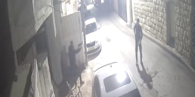 Un terroriste a blessé trois policiers  cette nuit lors d’une attaque. Le terroriste a été « neutralisé »