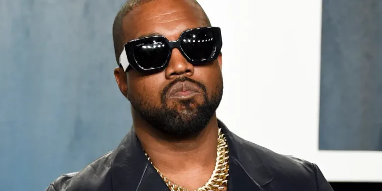 Suite aux propos antisémites, un studio de tatouage de Londres propose gratuitement d’effacer les tatouages Kanye West
