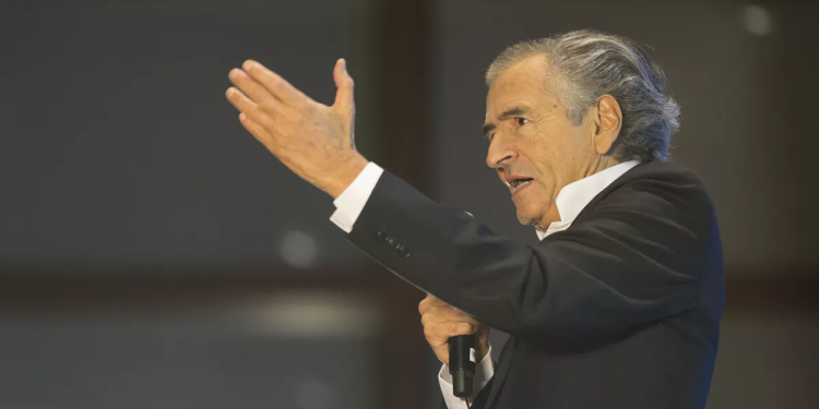 L’Iran aurait tenté de faire assassiner Bernard-Henri Lévy par un dealer de drogue, selon le Washington Post