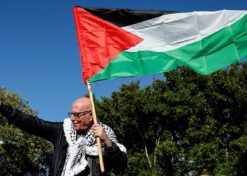 Drapeau palestinien, « intransigeance » israélienne : que cache la croisade du Monde contre l’Etat juif ?