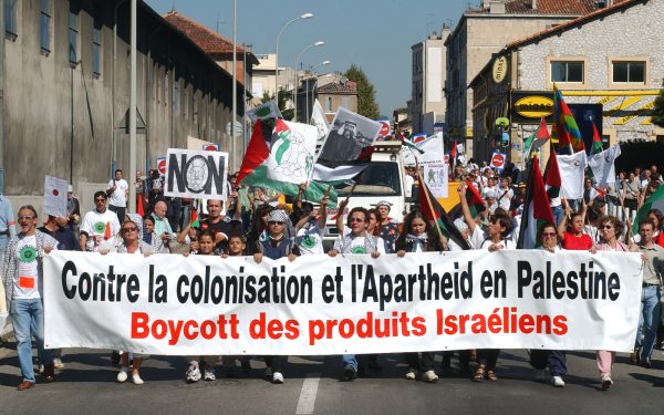 La France dévoile un nouveau plan contre l’antisémitisme : empêcher les médias de mentir sur Israël (je plaisante et pourtant…)