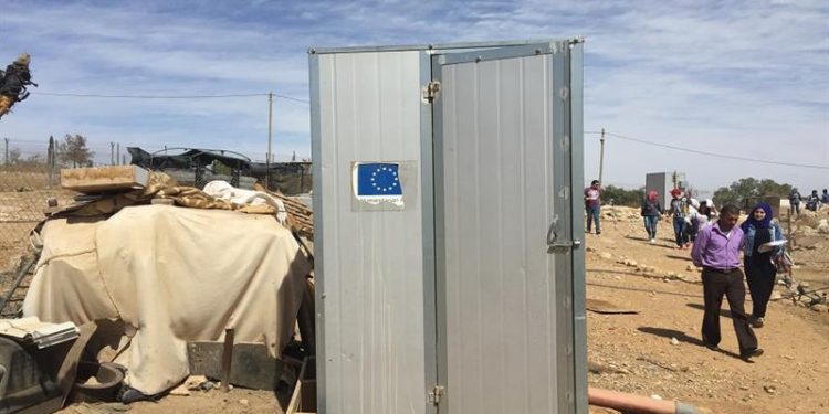 L’UE va adopter des mesures à l’encontre d’Israël pour la démolition des structures arabes illégales financées par l’UE