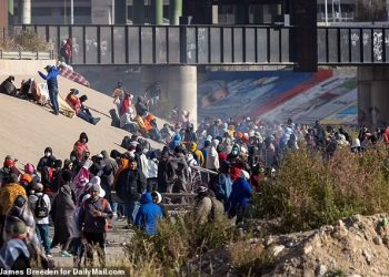 Biden compare les immigrants illégaux aux Juifs qui fuyaient l&rsquo;Holocauste – mais il s&rsquo;est bien gardé de les rencontrer