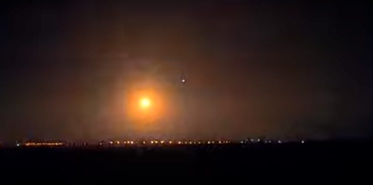 Alerte rouge à Ashkelon, deux roquettes abattues par le Dôme de fer – Israël riposte et bombarde Gaza