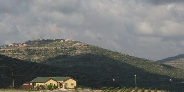 Un média de gauche dit que les « Palestiniens » sont désespérés par la reconnaissance de 9 avant-postes. Excellent !